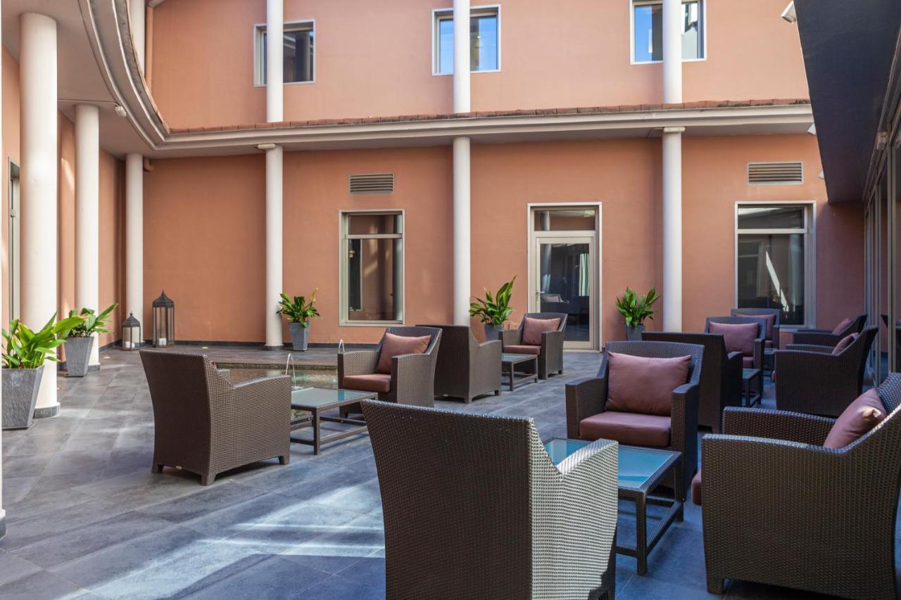 Porcel Torneo Hotel Sevilla Bagian luar foto